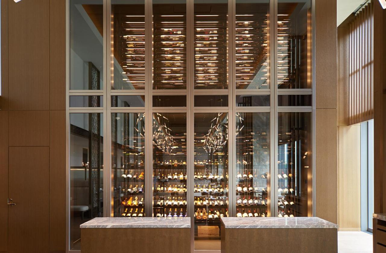 The Okura Tokyo Hotel Eksteriør billede The Wine Bar