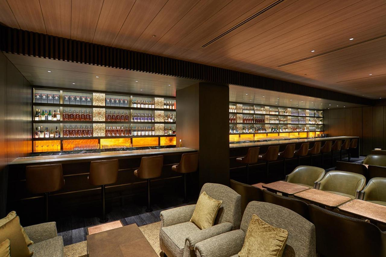 The Okura Tokyo Hotel Eksteriør billede The bar at the lounge